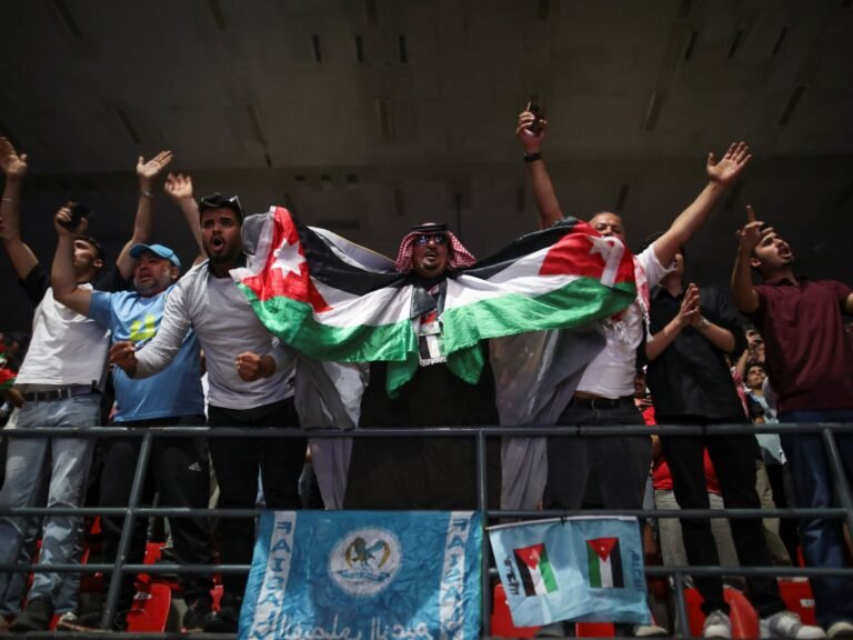 Jordanië viert eerste Wereldbekerplaatsing na overwinning op Oman