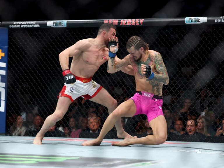 Merab Dvalishvili verslaat Sean O'Malley en behoudt bantamgewichts titel op UFC 316