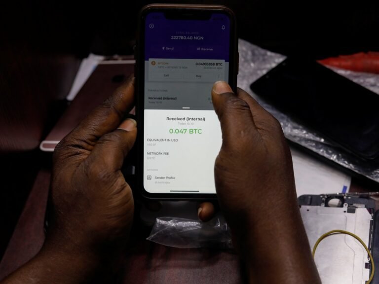 Nigerianen vallen ten prooi aan cryptoscams: 'Ik investeerde in een Ponzi-schema'