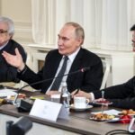 Poetin weigert vraag over mogelijke poging om Iran's Khamenei te doden