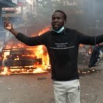 Politie gebruikt traangas tegen menigte die protesteert om de dood van Keniaanse blogger in hechtenis