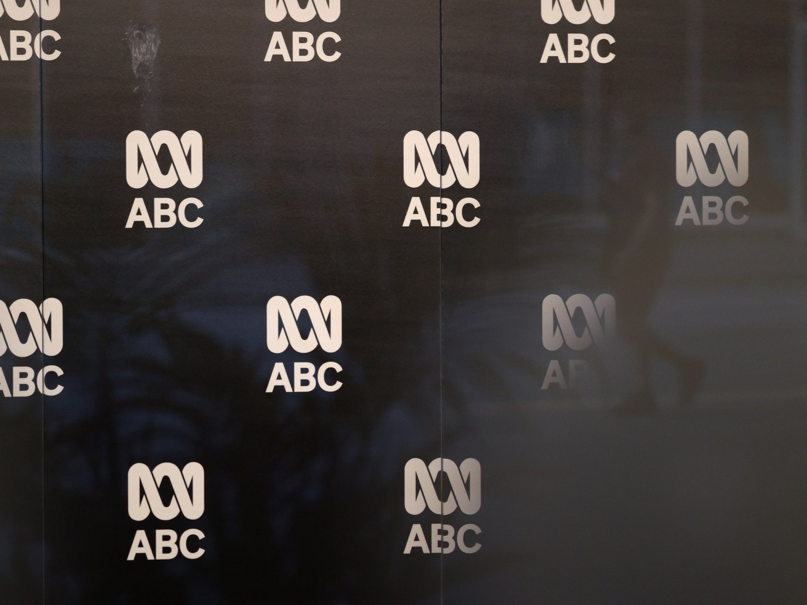 Rechter oordeelt dat Australische omroep ABC journalist onterecht heeft ontslagen
