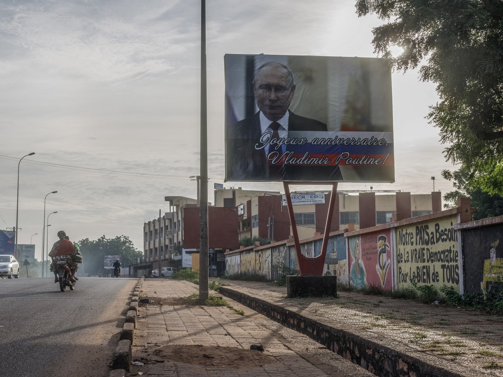 Rusland plant versterking van economische en militaire banden in Afrika