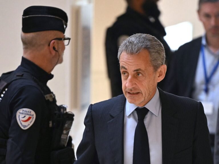Sarkozy Ontheven van de Legioen van Eer, de Hoogste Onderscheiding van Frankrijk
