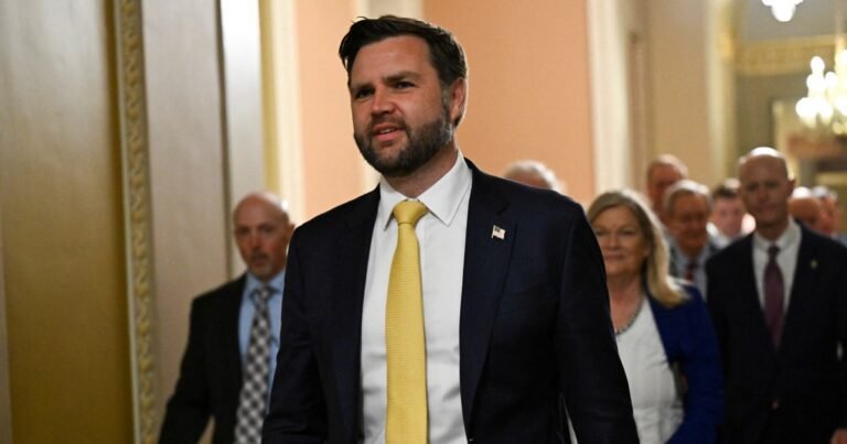 Senators van de Republikeinen stemmen voor de voortgang van Trumps 'Groot, Prachtig Voorstel'