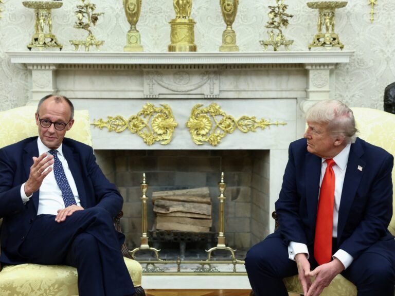 Trump en Merz bespreken handel, NATO-uitgaven en de oorlog van Rusland in Oekraïne