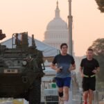 Trump organiseert 'onvergetelijke' militaire parade in DC: Voor wie is het bedoeld?