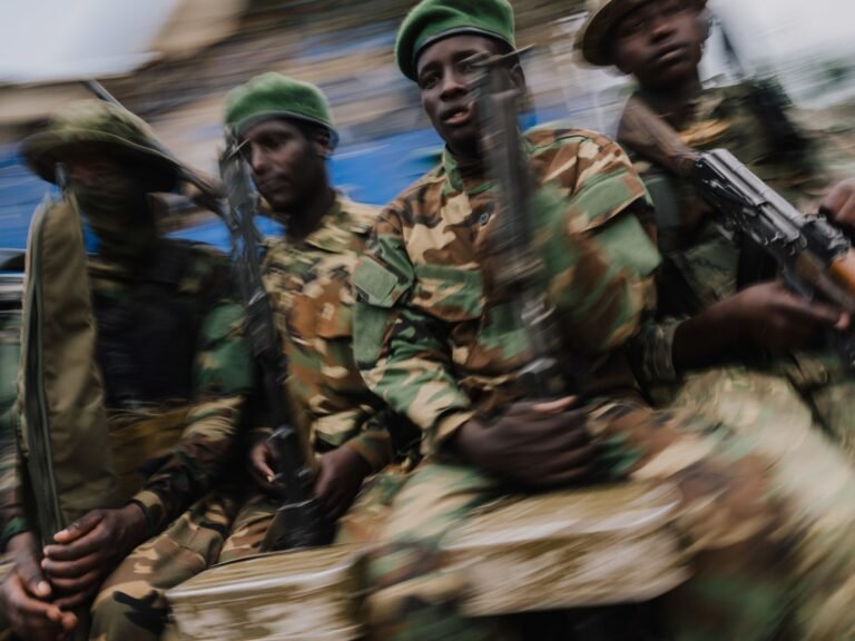 Vredesakkoord tussen DRC en Rwanda: risico op oorlog ruilen voor uitbuiting van hulpbronnen