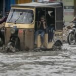 Aantal doden stijgt naar 32 na overstromingen en zware regenval in Pakistan