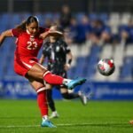 Arsenal verwelkomt Olivia Smith uit Canada voor recordbedrag in het vrouwenvoetbal