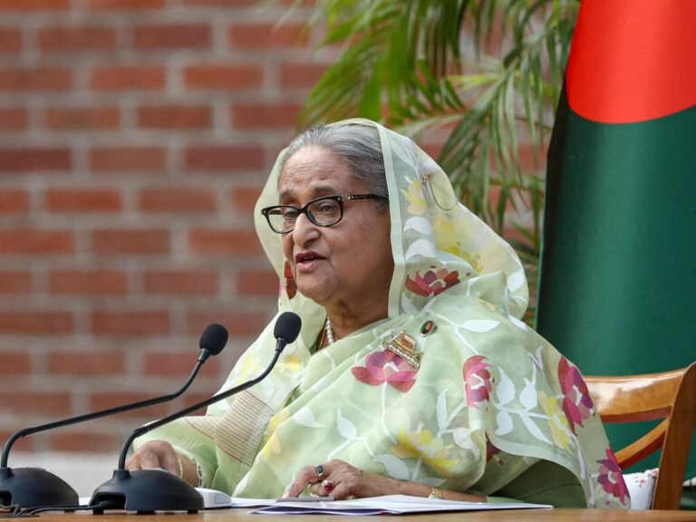 Bangladeshse rechtbank beschuldigt ex-premier Hasina om doden van demonstranten