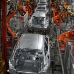 Europese uitgaven dalen door handelsconflicten die de portemonnee van consumenten raken