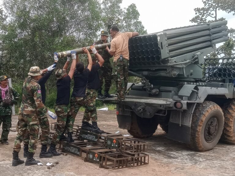 Foto's: Escalatie van de grensconflicten tussen Thailand en Cambodja met dodelijke confrontaties