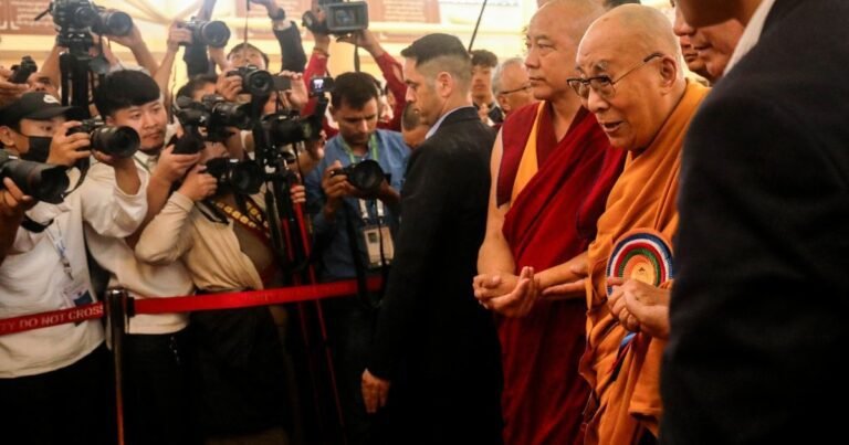 Hoe wordt de volgende Dalai Lama gekozen – en is er mogelijk sprake van twee Dalai Lama's?