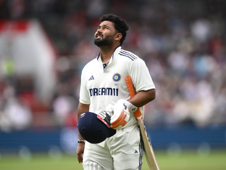 India's Pant Overcomes Blessure, Maar Engeland Beheerst Vierde Test