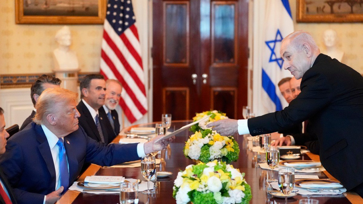 Netanyahu en Trump bespreken gedwongen verplaatsing van Palestijnen uit Gaza