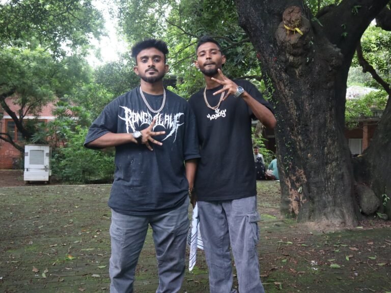 Rap, memes en graffiti: De nieuwe politieke instrumenten van Bangladesh, een jaar na Hasina
