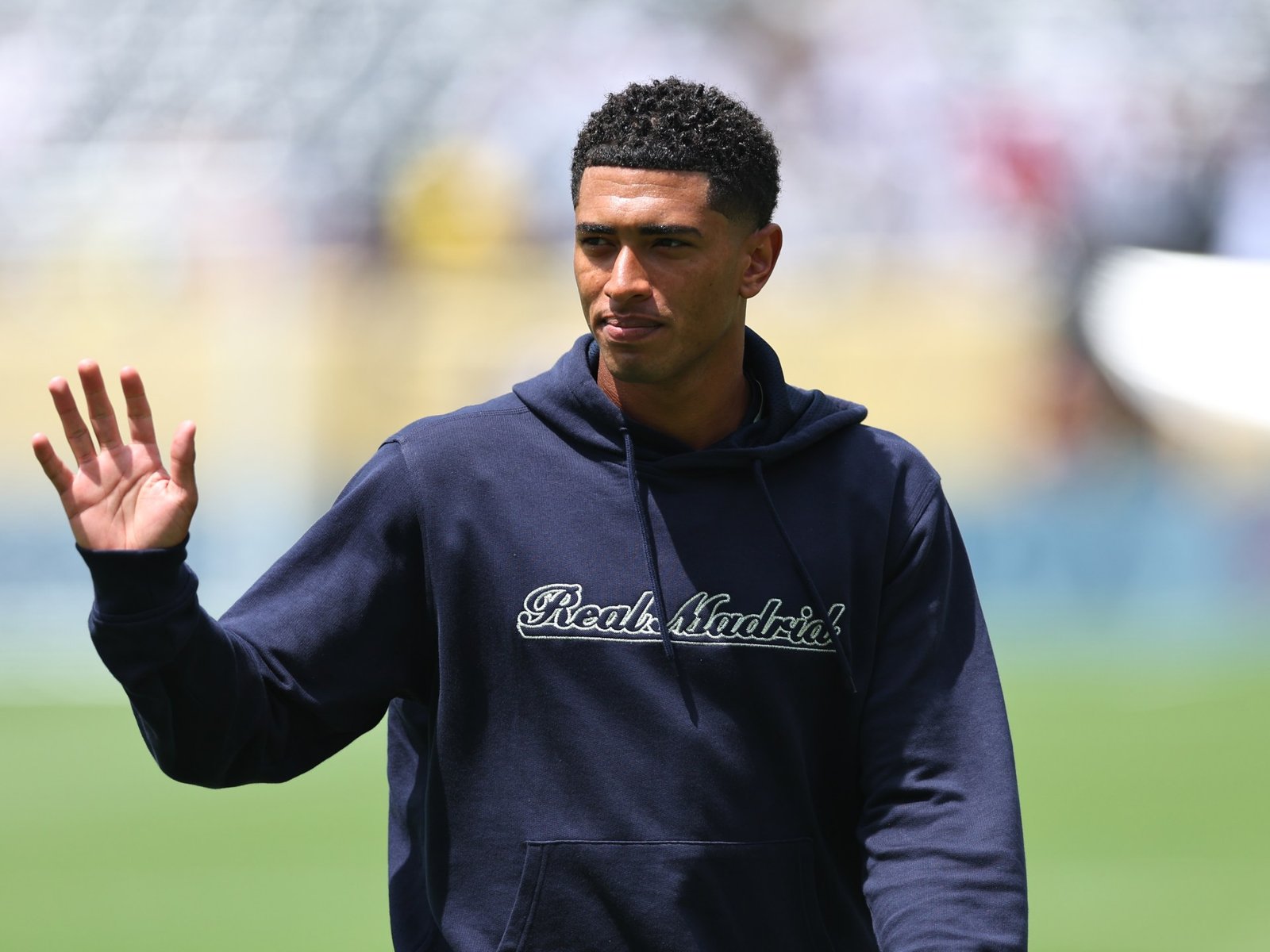 Real Madrid Ster Bellingham Mist Begin van La Liga Seizoen na Chirurgie