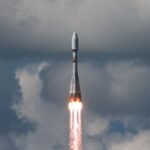 Russische raket lanceert Iraanse satelliet de ruimte in