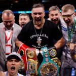 Usyk verslaat Dubois in de vijfde ronde en wordt onbetwiste zwaargewichtkampioen