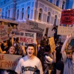 Zelenskyy Introduceert Wet na Anticorruptieprotesten in Oekraïne