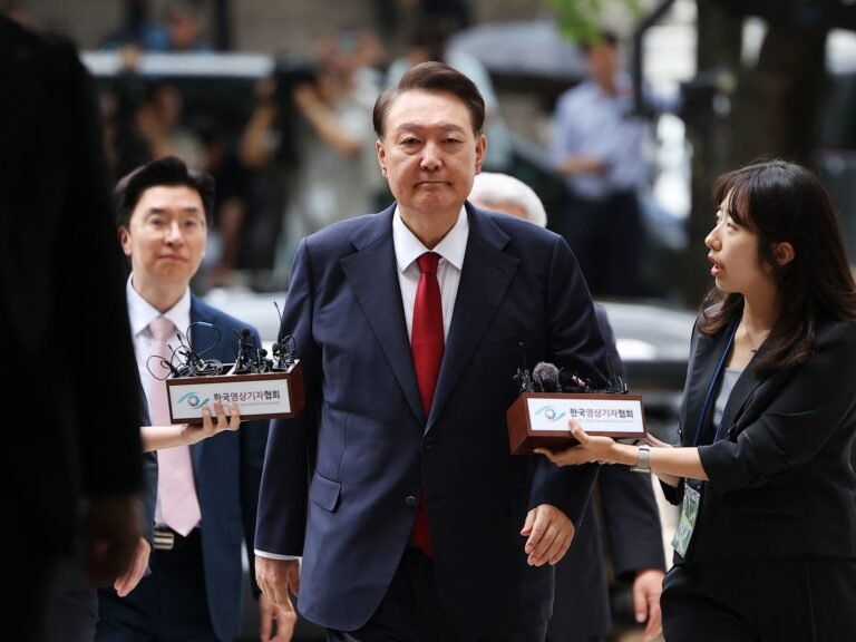 Zuid-Korea geeft arrestatiebevel uit voor ex-president Yoon