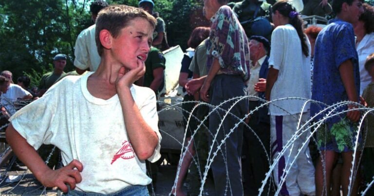 ‘Een ware hel’: Hoe drie overlevenden van Srebrenica 30 jaar geleden de dood trotseerden