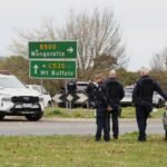 Australische politie zoekt naar schutter na dodelijke schietpartij met twee agenten in plattelandsstad