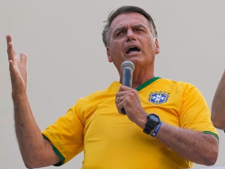 Braziliaanse Hoge Raad beveelt huisarrest van voormalig president Bolsonaro aan