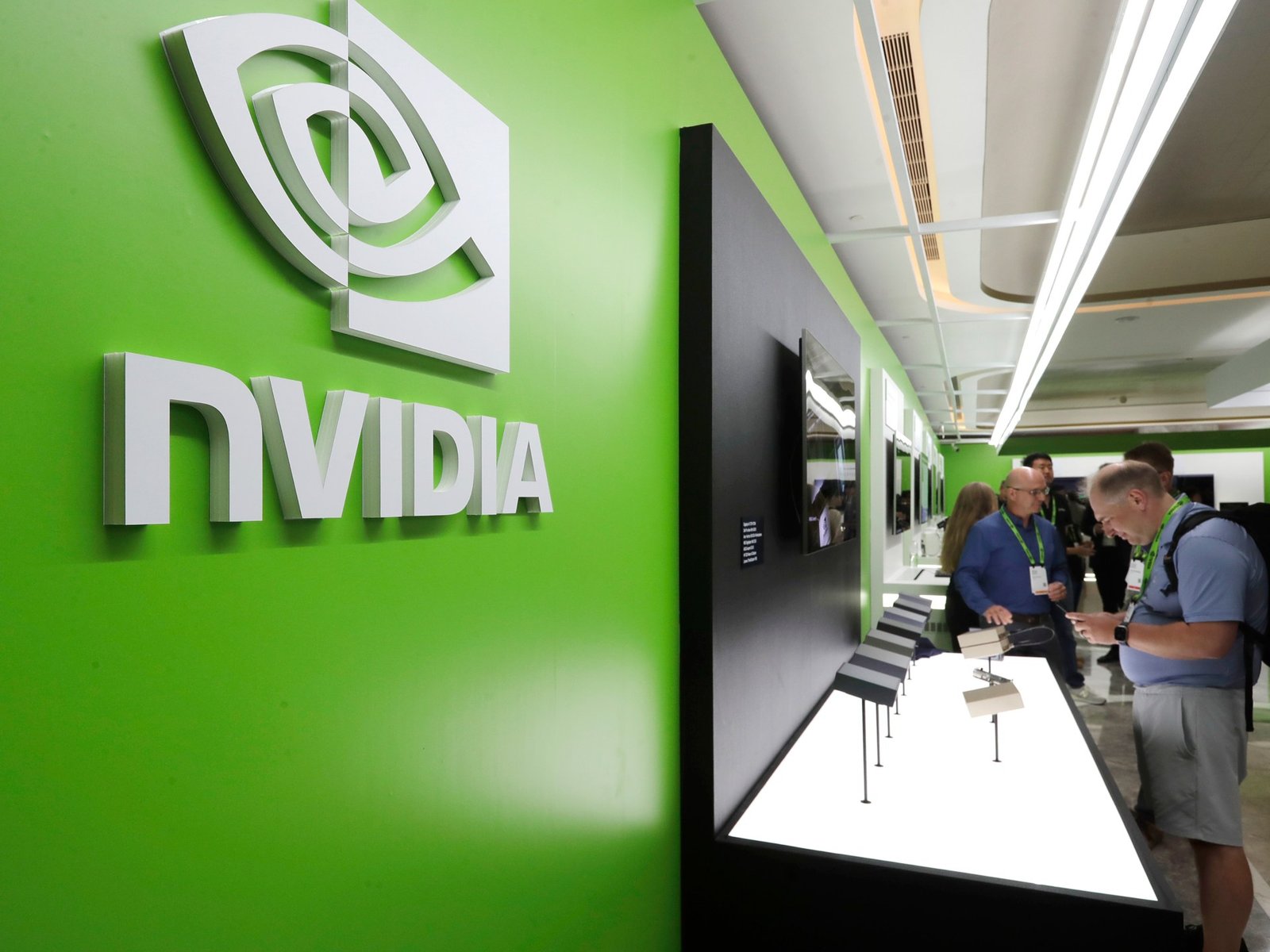 China uit bezorgdheid over Nvidia's H20-chips met lokale bedrijven