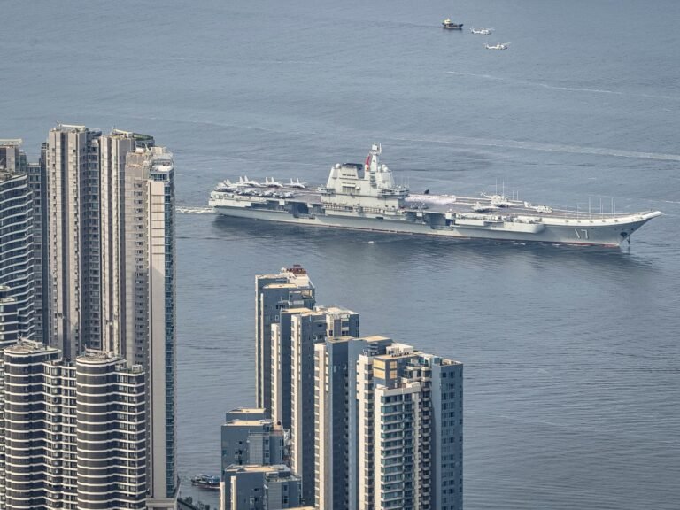 Chinese Vliegdekschepen in de Stille Oceaan Tonen Vermogen om de Amerikaanse Macht uit te dagen