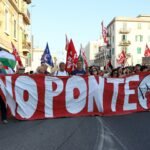 Duizenden protesteren tegen plannen voor de bouw van de langste brug ter wereld van Sicilië naar Italië