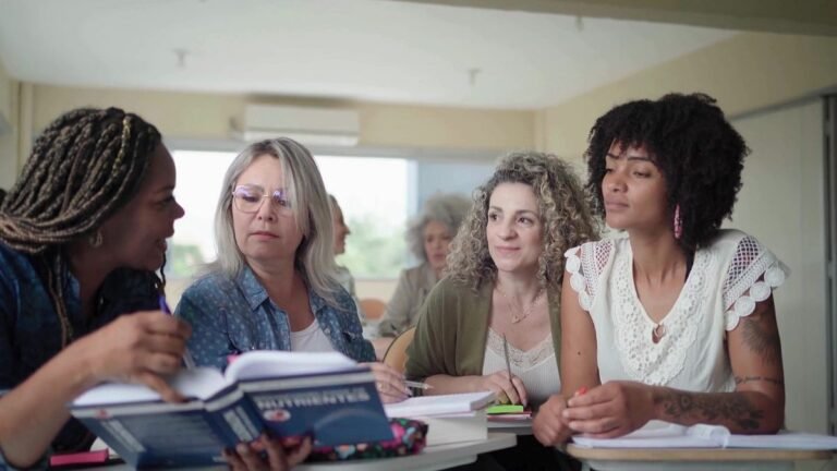 Hoe de VN's exclusieve AI-school voor vrouwen genderongelijkheid in AI wil bestrijden