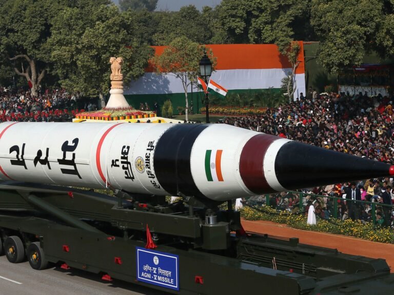 India-Pakistan Raketwedloop Verscherpt, met China Ook in het Visier