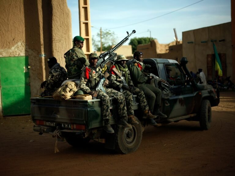 Mali's Leger Arresteert Generaals en Verdachte Franse Agent in Coupplan