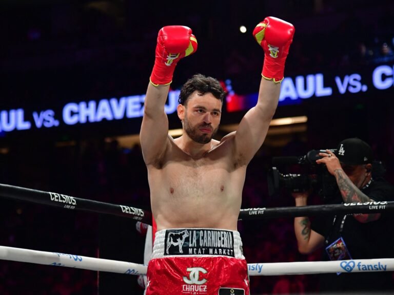 Mexicaanse bokser Julio Cesar Chavez Jr. gedeporteerd uit de VS: Autoriteiten