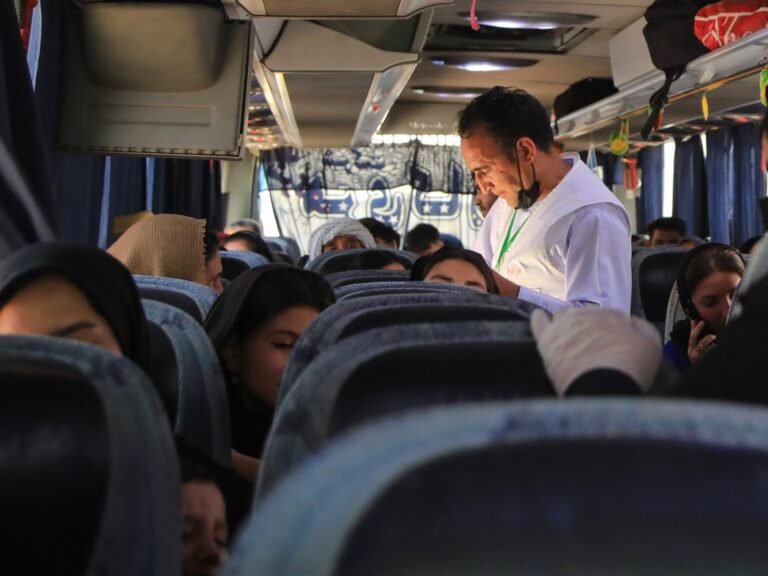 Minstens 71 doden bij busongeluk met Afghanen gedeporteerd uit Iran