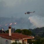 Minstens één dode door brand in Griekenland, brandweer vecht al tweede dag tegen vuur
