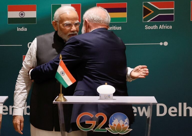 Modi en Lula Overleggen te Midden van Trump's Tariefaanvallen