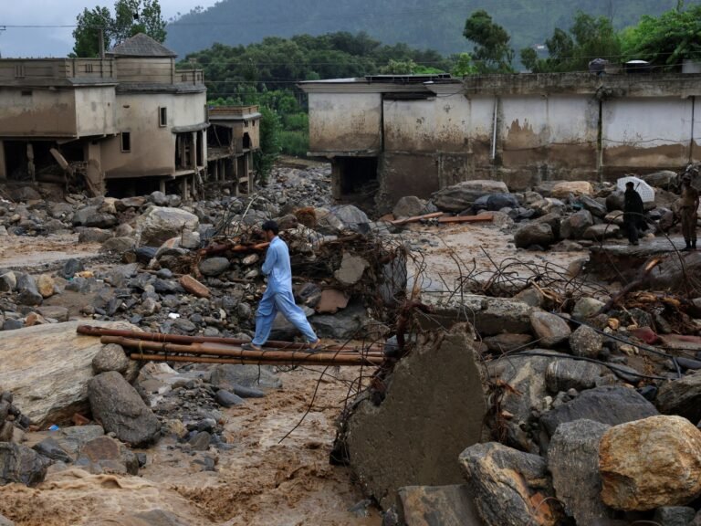 Nieuwe moesson overstromingen in Pakistan eisen 20 levens: Lokale autoriteiten