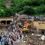 Pakistan herstelt elektriciteit en heropent wegen na dodelijke overstromingen
