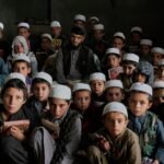 Religieuze scholen vullen leemtes in het gebroken onderwijssysteem van Afghanistan