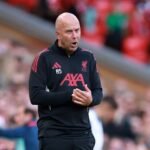 Slot van Liverpool waarschuwt Isak te midden van aanhoudende gevolgen voor Newcastle