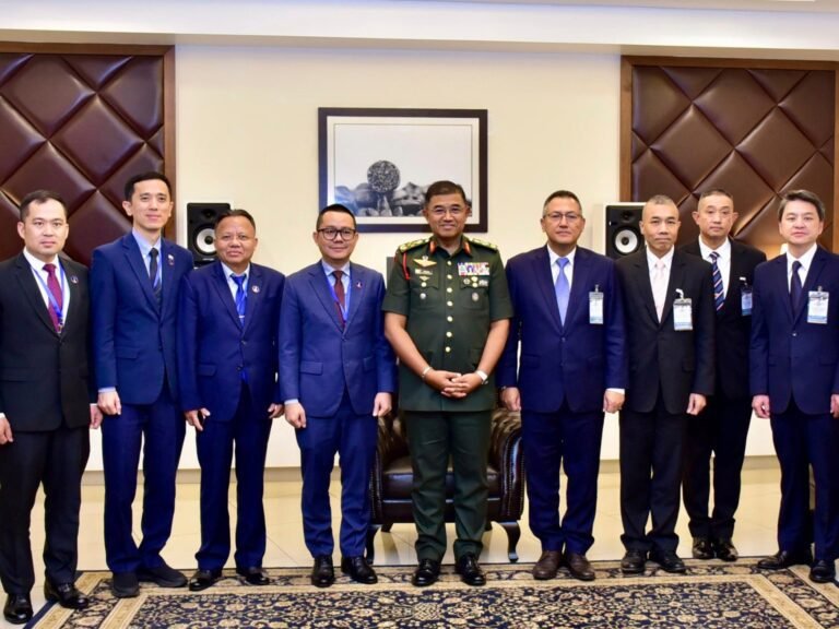 Thailand en Cambodja Overleg in Maleisië om Ceasefire Details te Verstevigen