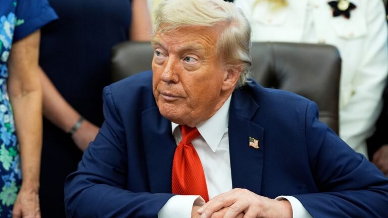 Trump dreigt met invoering van tarieven voor landen die digitale belastingen op Amerikaanse technologie opleggen