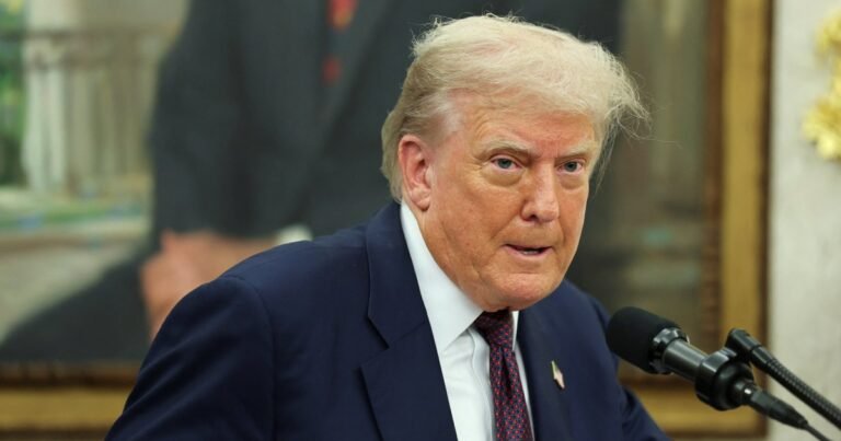 Trump kondigt 100 procent invoerheffing op halfgeleiderimport aan