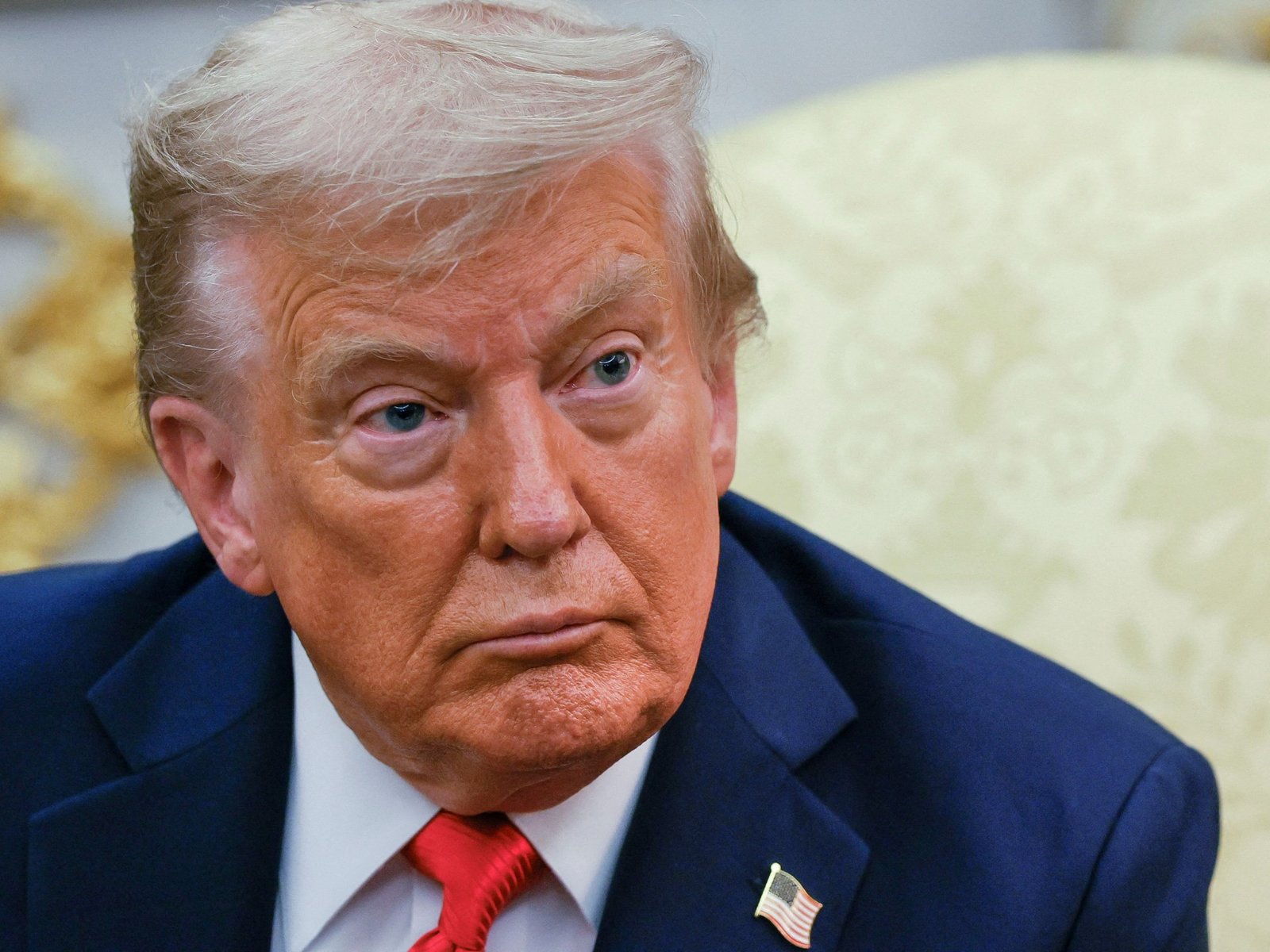 Trump's Nieuwe Liefde voor Chinese Studenten Veroorzaakt MAGA Terugslag