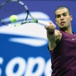 US Open Overwinningen Houden Alcaraz en Djokovic Op Koers Voor Halve Finale Clash