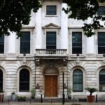 VK stelt beslissing over Chinese ambassade uit na onthouding van informatie door Beijing