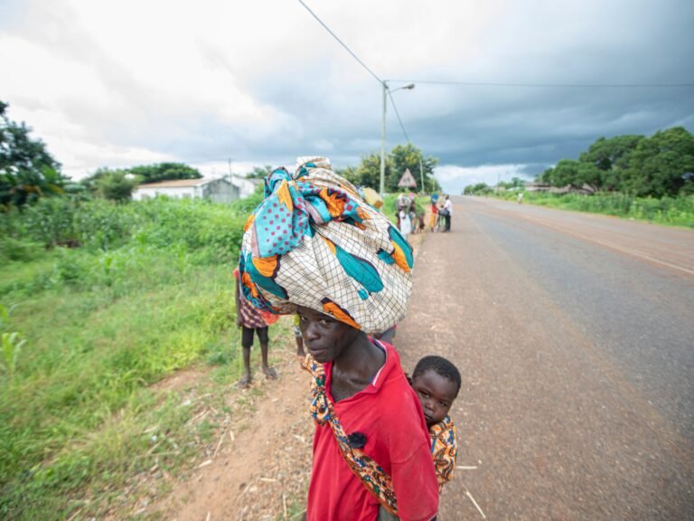VN meldt dat bijna 60.000 mensen zijn ontheemd door zware gevechten in Noord-Mozambique